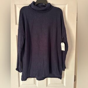 Women’s NWT Time and Tru tunic top M